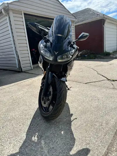 For sale 2011 Kawasaki 650R, a sportbike known for its balanced performance and rider-friendly handl...