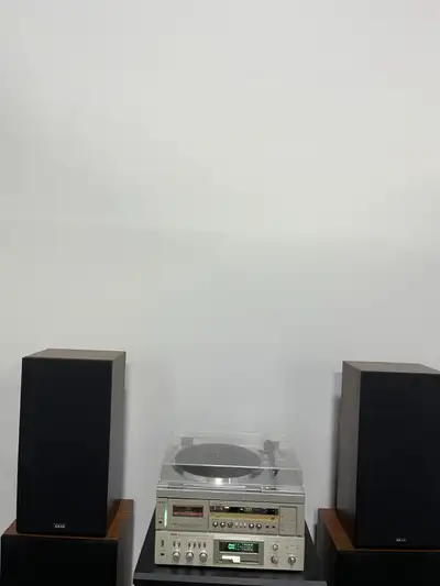 Vintage Akai Stereo system, View more