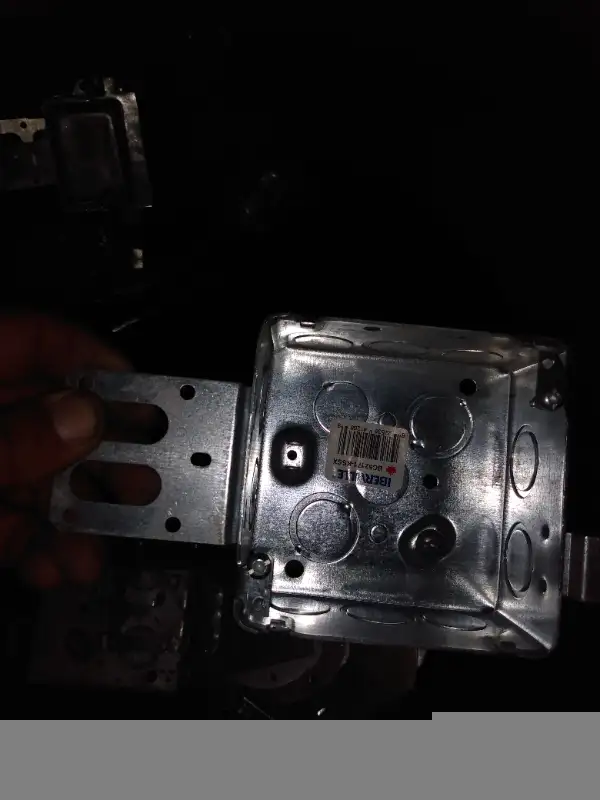 BX electric boxes for steel studs in Electrical in Moncton - Image 5