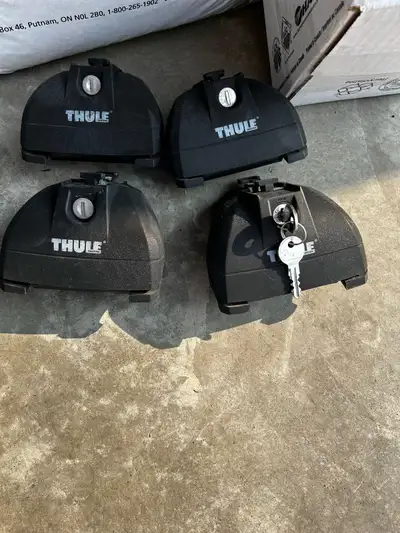 Thule clamp and wingbar evo 48”. Came off a 2017 Kia sportage. $350 Thanks