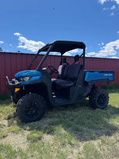 For sale: 2023 Can Am defender HD10 XT. Original owner. Unit has never caused any issues and runs an...