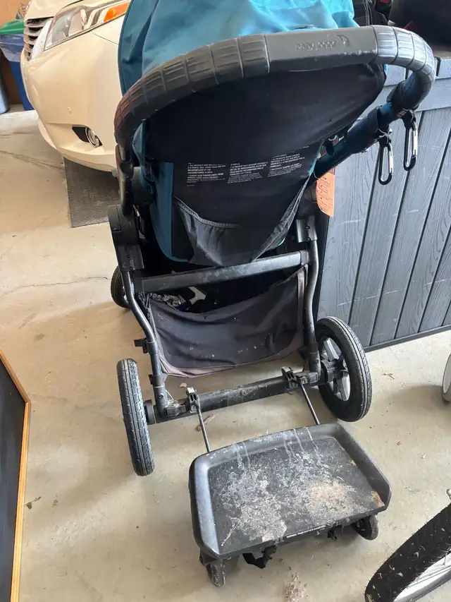 City Select Double Stroller with many accessories in Strollers, Carriers & Car Seats in Edmonton - Image 3