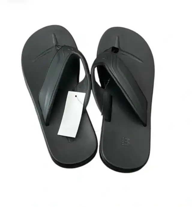 Brand New Bench Comfort Flip Flops Slippers Sandals in Men's Shoes in Calgary - Image 7