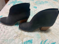 A2 HEELREST by AEROSOLES Boots Size 5.5. Excellent Condition