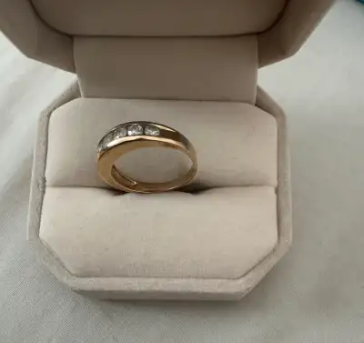 14KT yellow Lady’s cast diamond Ring  with Certificate , View more