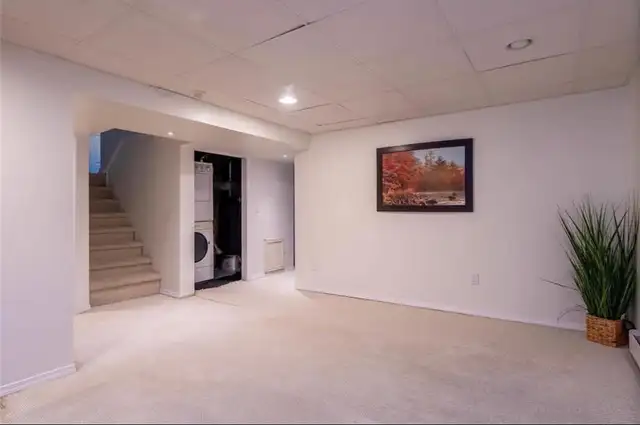 Home for Rent Transcona - 6 Bed 2 Bath in Long Term Rentals in Winnipeg - Image 24