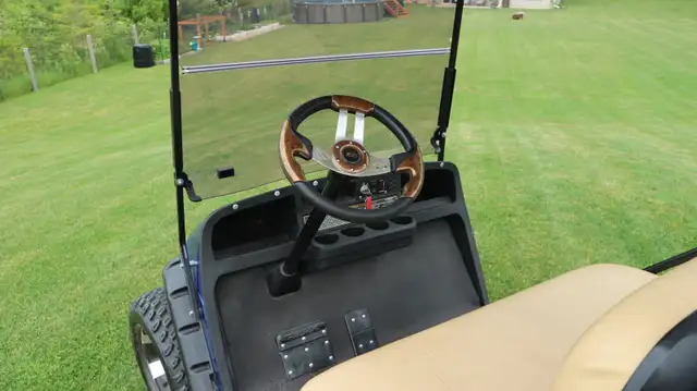 2003 EZGO Electric 36 Volt Golf Cart...MINT in ATVs in St. Catharines - Image 9