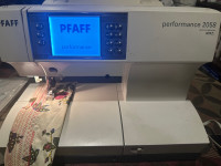 Pfaff 2058 computer sewing machine 