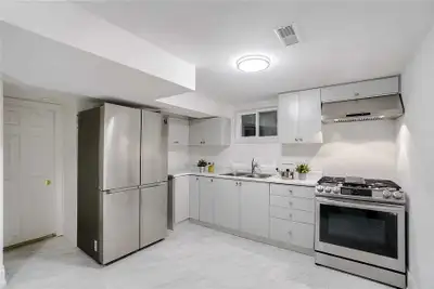 Studio apartment for rent in Malton from 1st August. This bright and modern studio apartment offers...
