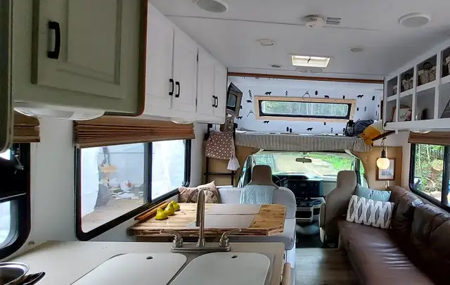 Motorisé Classe C in RVs & Motorhomes in Lanaudière - Image 10