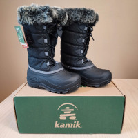 Snow boots girls size 13 Kamik