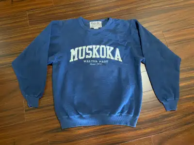 Walter Page men’s medium sweatshirt, vintage Muskoka, blue, View more