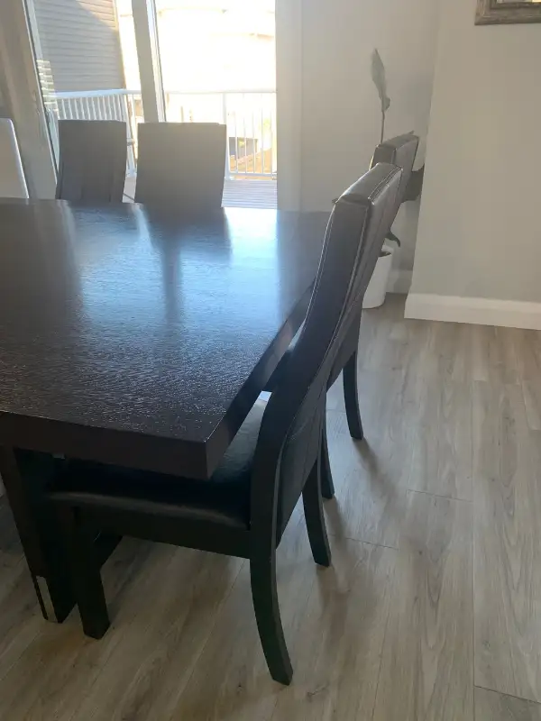 5 Dining Chairs in Dining Tables & Sets in Kingston - Image 3