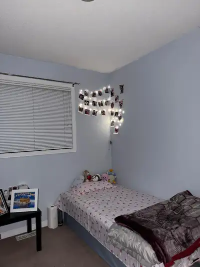 Room is available for rent near costco , winona crossing
