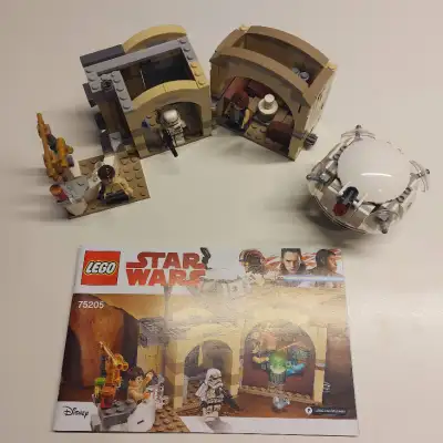 LEGO Star Wars 75205 Mos Eisley Cantina - In good condition - Retired Product.