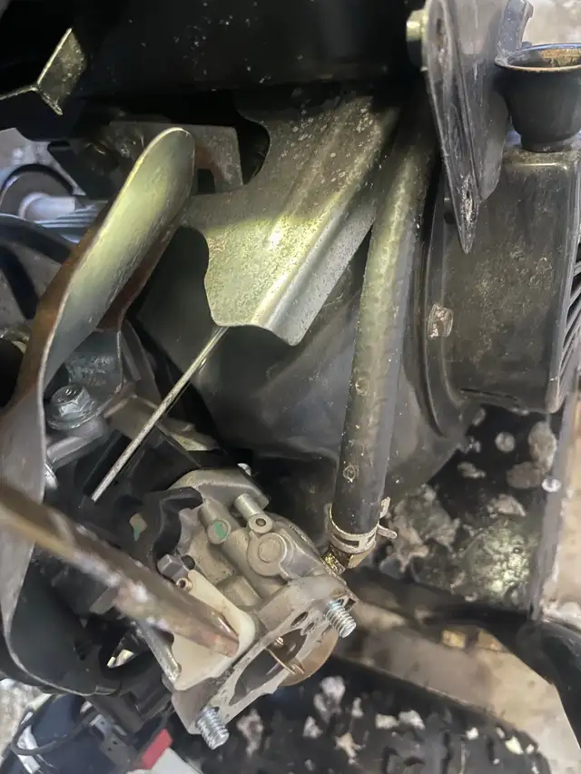 Tuneup Lawnmower or small engine in Snowblowers in Oshawa / Durham Region - Image 4