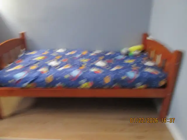 lit d enfant in Beds & Mattresses in Laval / North Shore - Image 2