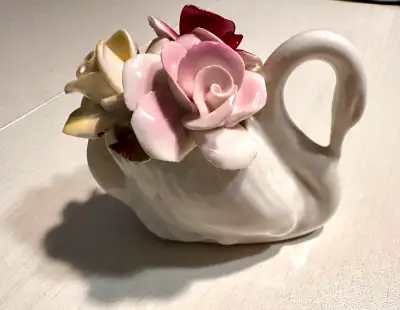 Stratford England Fine Bone China swan , View more