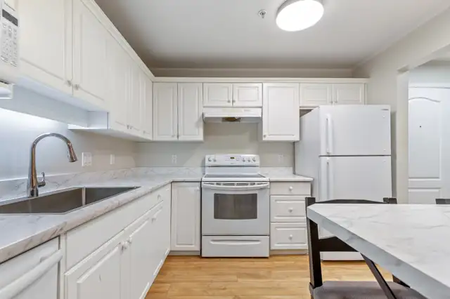 Large Apartment in Abbotsford for Rent in Long Term Rentals in Abbotsford - Image 5