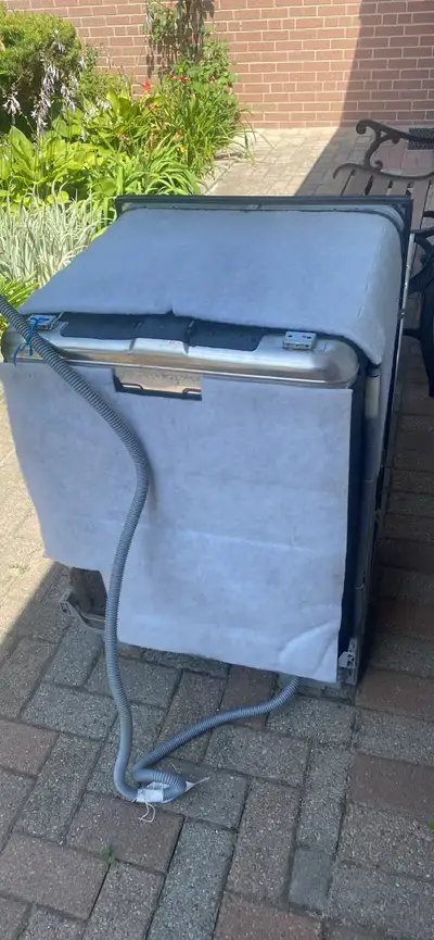 LF dishwasher , View more