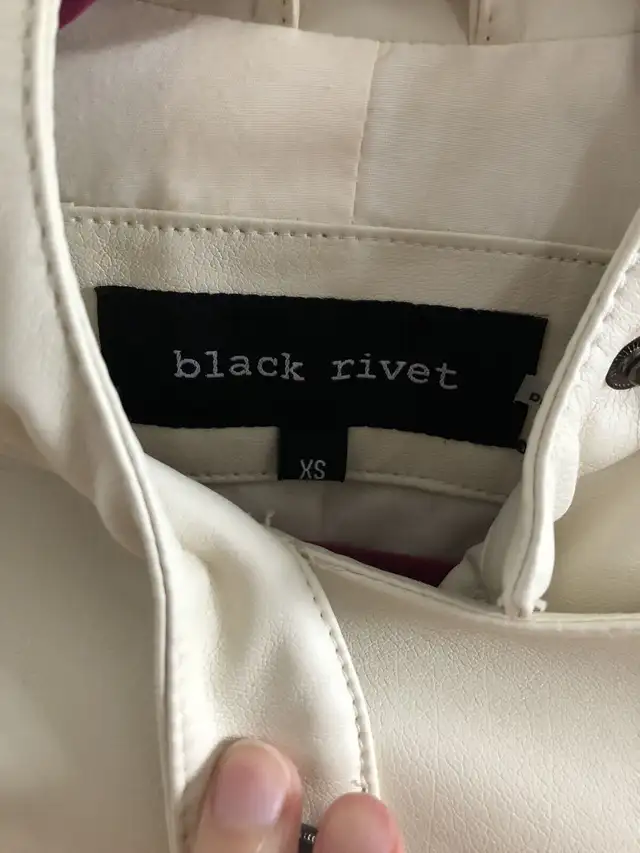 Vegan leather jacket in Women's - Tops & Outerwear in City of Halifax - Image 5