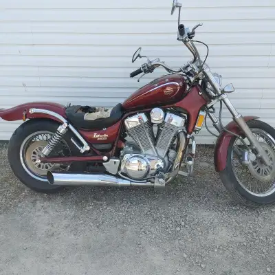 Bought it for a few parts Did not run Cleaned it up alot Changed fuel lines Plugs Cleaned and flushe...