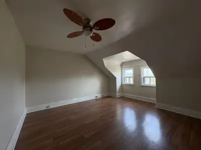 Bedroom in Row House Shared Apartment