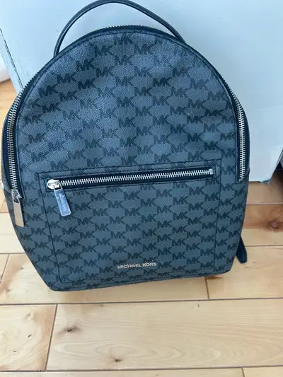 Michael Kors purse/bag, View more