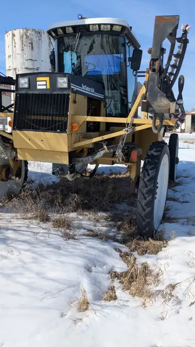 For Sale 664 Rogator 5.9 Cummings diesel 90foot booms 2 sets of tires on rims narrow and wide ones 1...