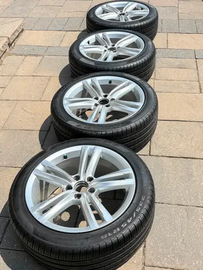 Brand New looks like PIRELLI All Season Tire Size 235/45R18 one summer season used. Combined 4 Sets...