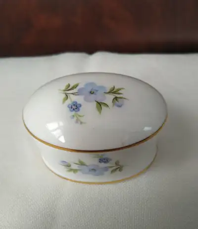 Vintage Oval Keepsake box, Made in England, View more