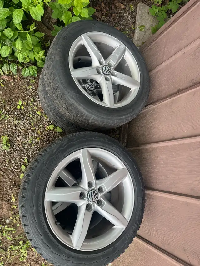 VW 18 inch Rims and winter tires  in Tires & Rims in Hamilton - Image 2