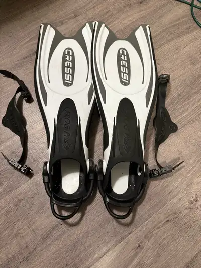Cressi L/Xl Frog Plus Dive Fins, View more