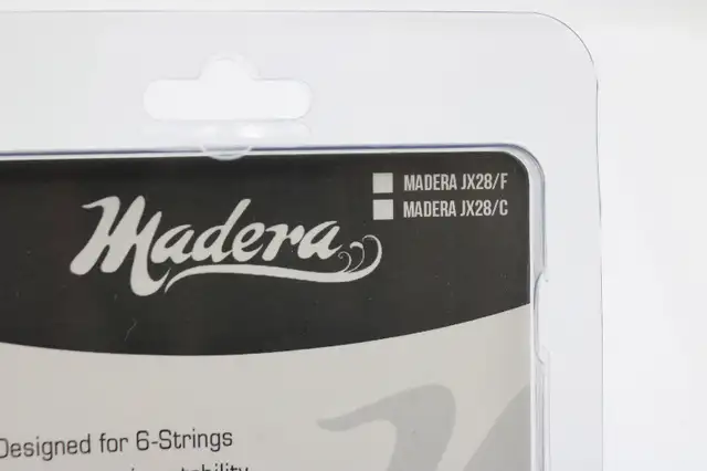 Madera Guitar Capo JX28/F for 6-Strings Acoustic Guitar (#4015) in Guitars in City of Halifax - Image 5