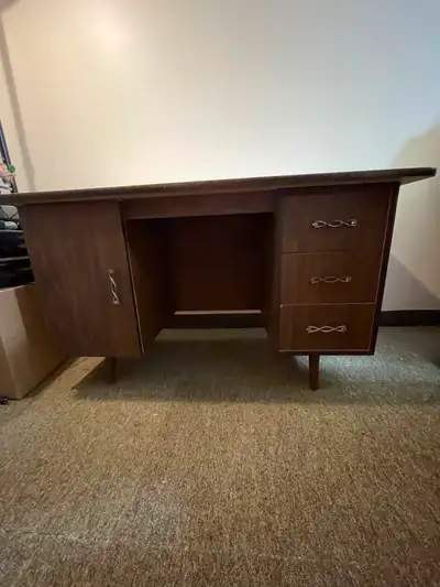 Desk, Voir plus