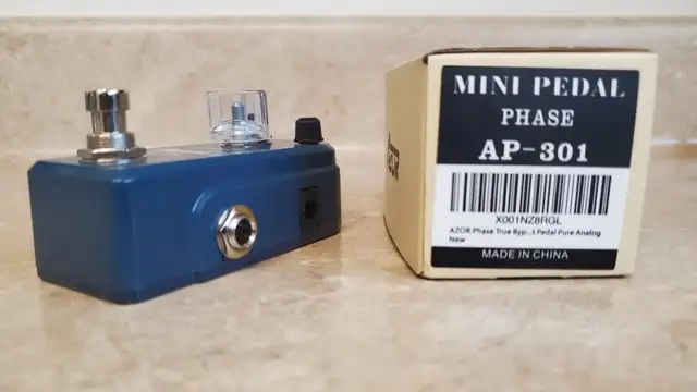 Azor Mini Phaser Pedal, brand new with original box. in Amps & Pedals in St. Catharines - Image 4