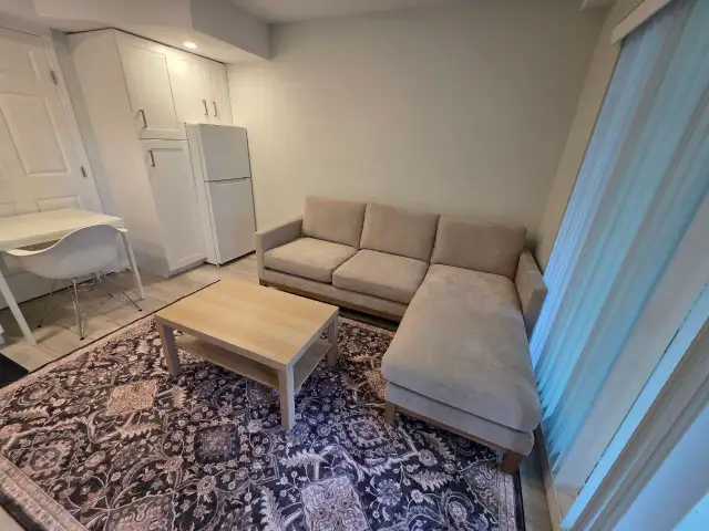 One bedroom garden level for rent