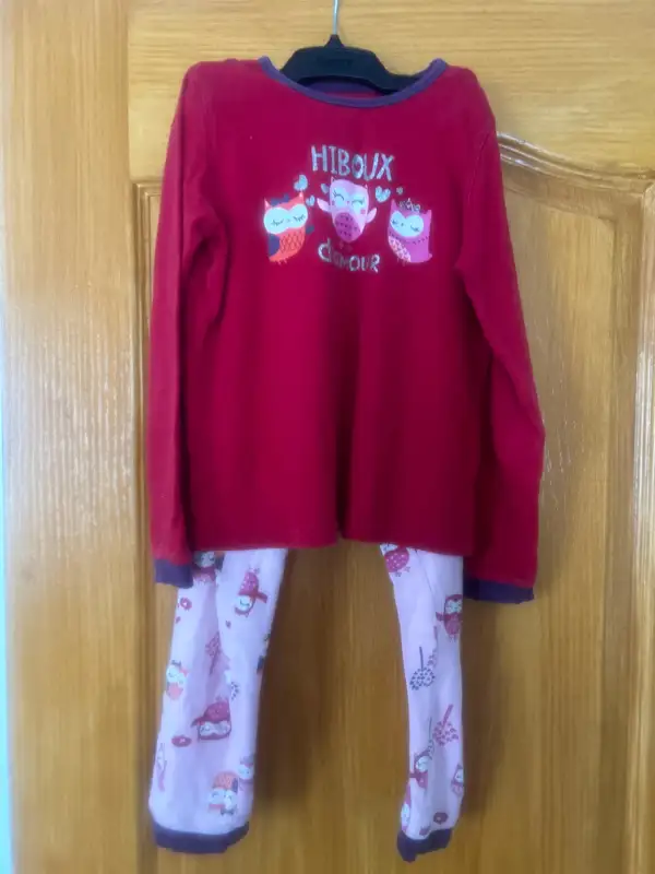 Vêtements pour fillettes  7- 8 ans + 1 pyjama garçon in Kids & Youth in Longueuil / South Shore - Image 3