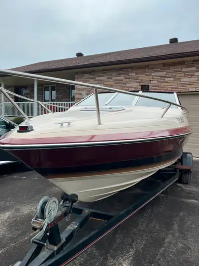 1991 MAXUM 21 FT SC (sport cuddy) Stainless Prop 4.3 GM 175 HP. Power Steering. Lots of storage, Ton...