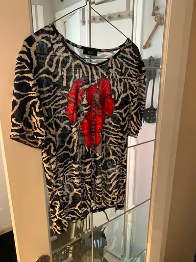 10 women top shirt size XL, View more