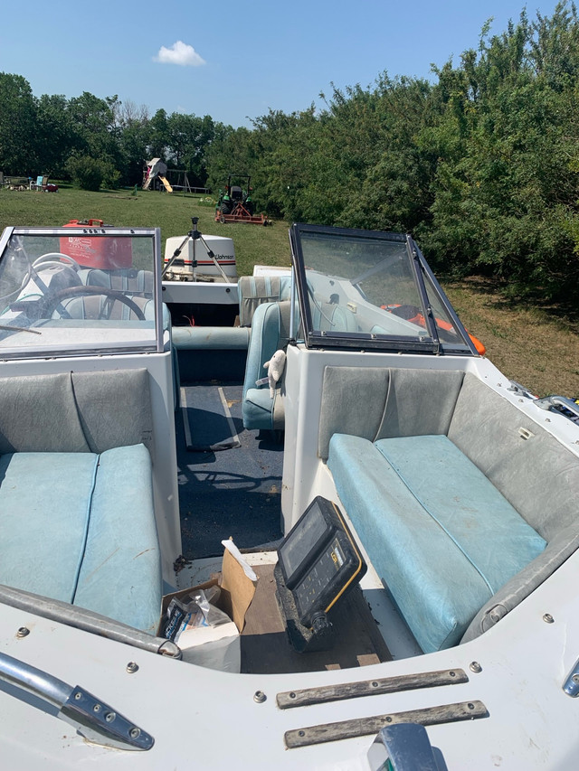 Tri hull boat in Powerboats & Motorboats in Saskatoon - Image 2