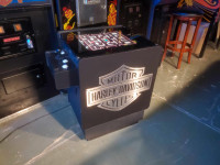Arcade cocktail table neuve multi-jeux Harley Davidson Pac-Man