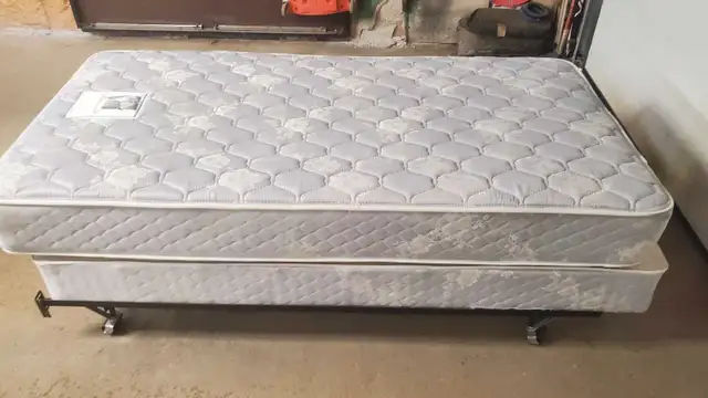 Single Bed for sale63373409426947120