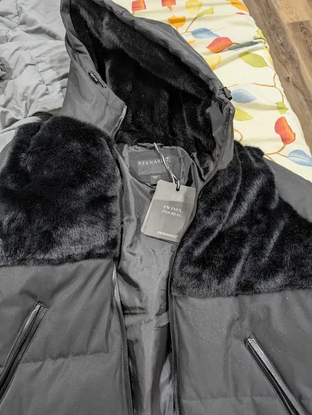 women's jacket in Women's - Tops & Outerwear in Kitchener / Waterloo - Image 3