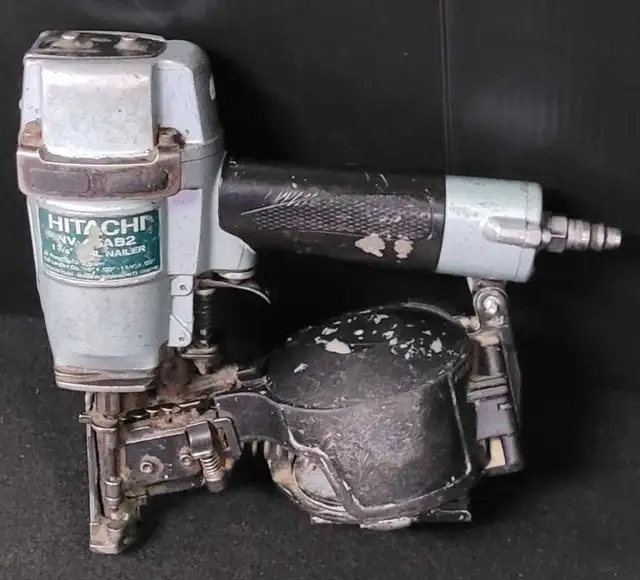 1 3/4" Hitachi NV45AB2 Roofing Nailer (30055071)