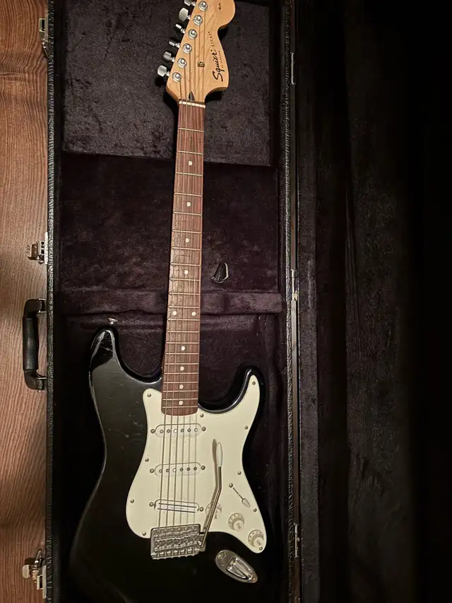 Reduced! NEW PRICE! Upgraded Fender Squire Strat in Guitars in Oakville / Halton Region - Image 2