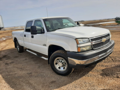 REDUCED: 2 Owner 2007 Chev 3500 Classic Duramax Diesel Pick-up