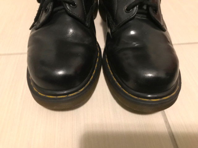 Vintage Dr Martens Mens Black Smooth Leather Ankle Boots Size US in Men's Shoes in Oshawa / Durham Region - Image 4