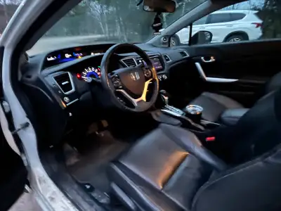 2014 Honda civic for sale. Certified 2 months ago. It’s automatic and fully loaded. Everything works...