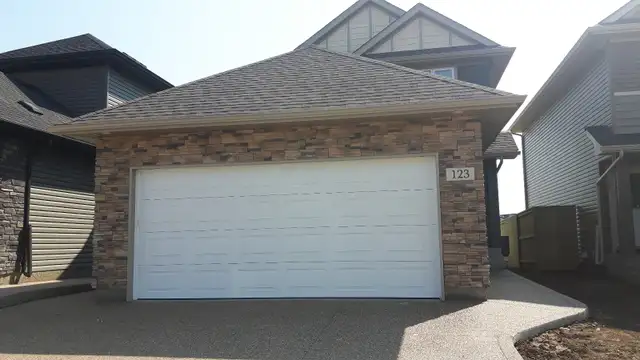 [Legal Basement] 1 Bed, 1 Bath Basement in Stonebridge for Rent